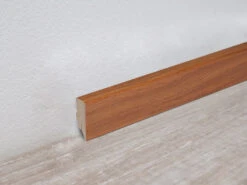 Plinthe Décor Chêne Foncé