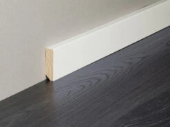 Plinthe Topline Laquée RAL9010 Noyau En Bois Résineux