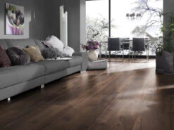 Stratifié Chêne Pettersson Foncé D4766 Mega Plus - Style Maison De Campagne -Sol Fournitures Boutique 2 wohnzimmer ambiente5922f9634f53b48TsSz1Pq8wXJ