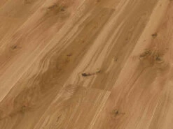 Parquet Chêne Naturel Sauvage Au Format De Lames Larges à L'ancienne Brossé