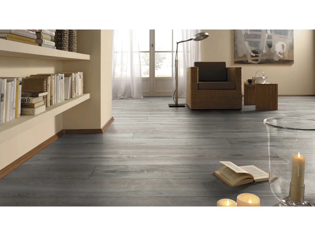 Stratifié Highland Chêne Argenté D4797 Mammut Plus Au Format De Lames Larges à L'ancienne 8 Stratifié Highland Chêne Argenté D4797 Mammut Plus Au Format De Lames Larges à L'ancienne – Image 6