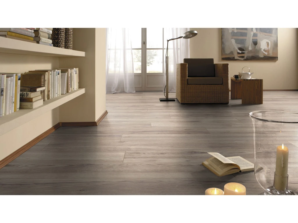 Stratifié Pettersson Chêne Beige D4763 Robusto Au Format De Lames Larges à L'ancienne 5 Stratifié Pettersson Chêne Beige D4763 Robusto Au Format De Lames Larges à L'ancienne – Image 3