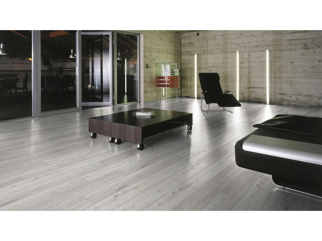 Stratifié Rip Oak Blanc D3181 Robusto Plancher Au Format De Lames Larges à L'ancienne 7 Stratifié Rip Oak Blanc D3181 Robusto Plancher Au Format De Lames Larges à L'ancienne – Image 5