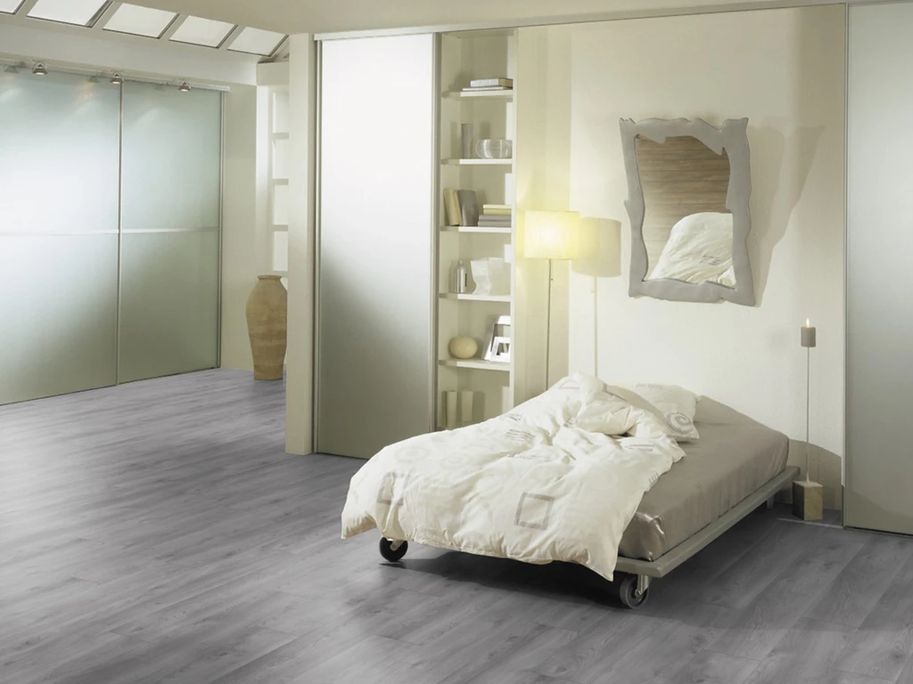 Stratifié Mammut Plus Makro Chêne Gris Clair D3670 Au Format De Lames Larges à L'ancienne 6 Stratifié Mammut Plus Makro Chêne Gris Clair D3670 Au Format De Lames Larges à L'ancienne – Image 4